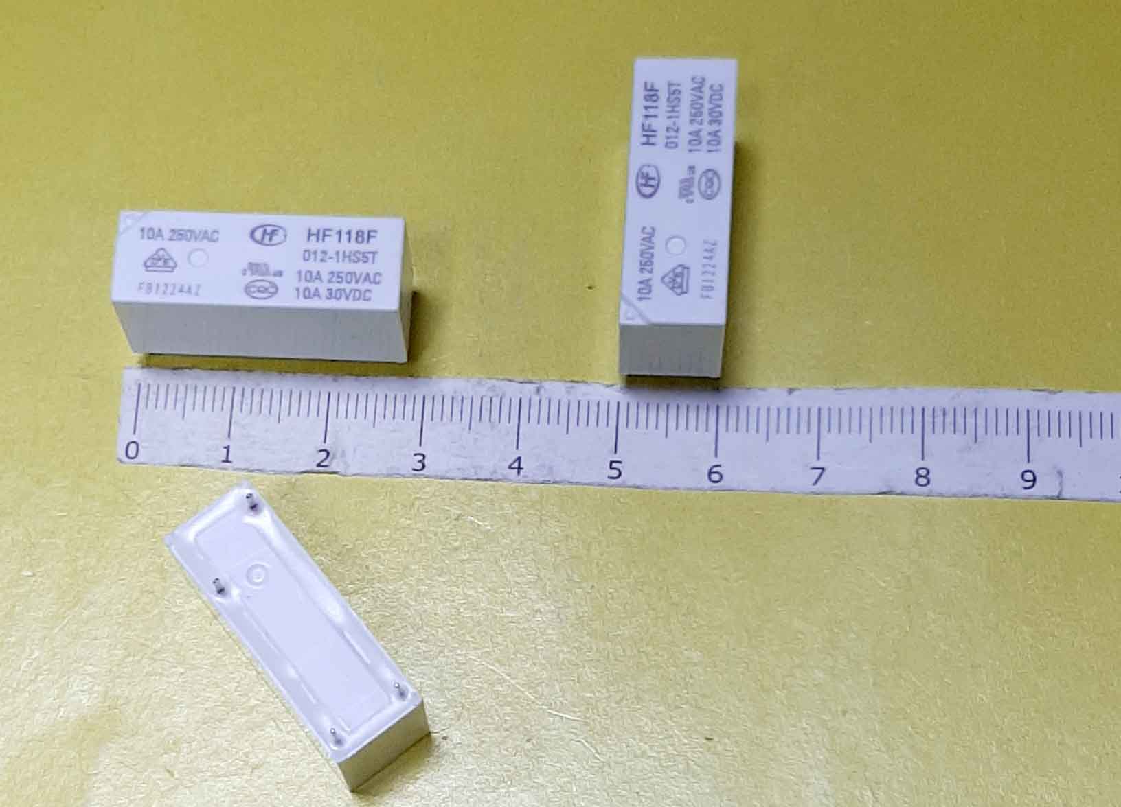 Реле HF 118F 012-1HS5T 10A 250VAC 